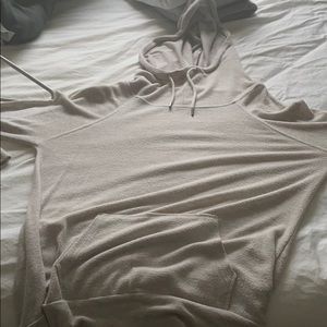 sweater/hoodie